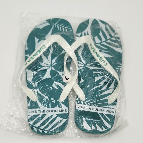 Cubavera Print Flip Flops in Green and White - Picture 1 of 2